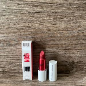 UOMA Beauty Badass ICON Lipstick  Diana
